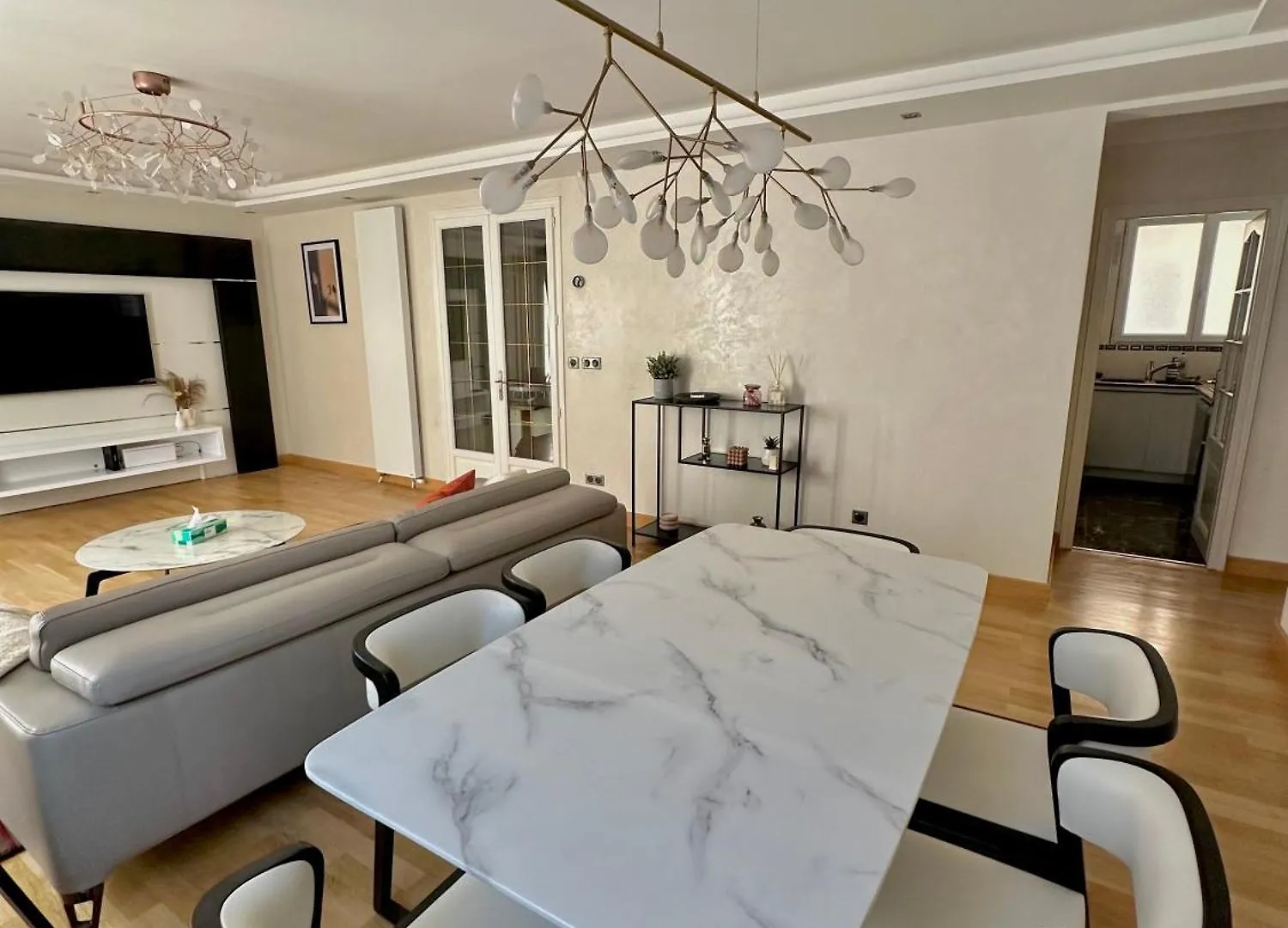 Magnifique 3 3 Salles De Bains Apartman